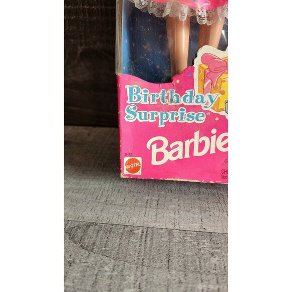 Vintage 1996 Birthday Surprise Barbie Doll Special Edition Mattel #16491 - Picture 3 of 8